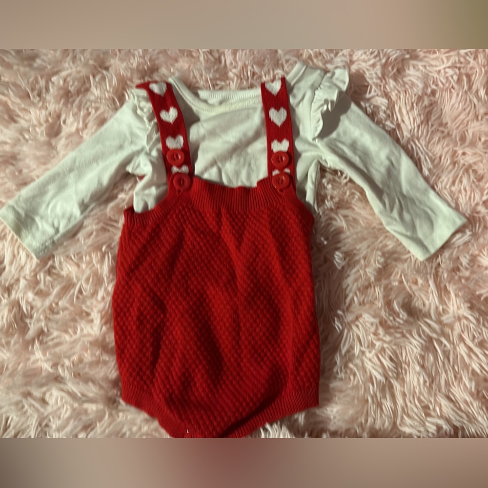 0-3 month white long sleeve with red onesie